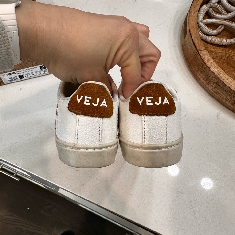 Vejas Toddler (Camel)